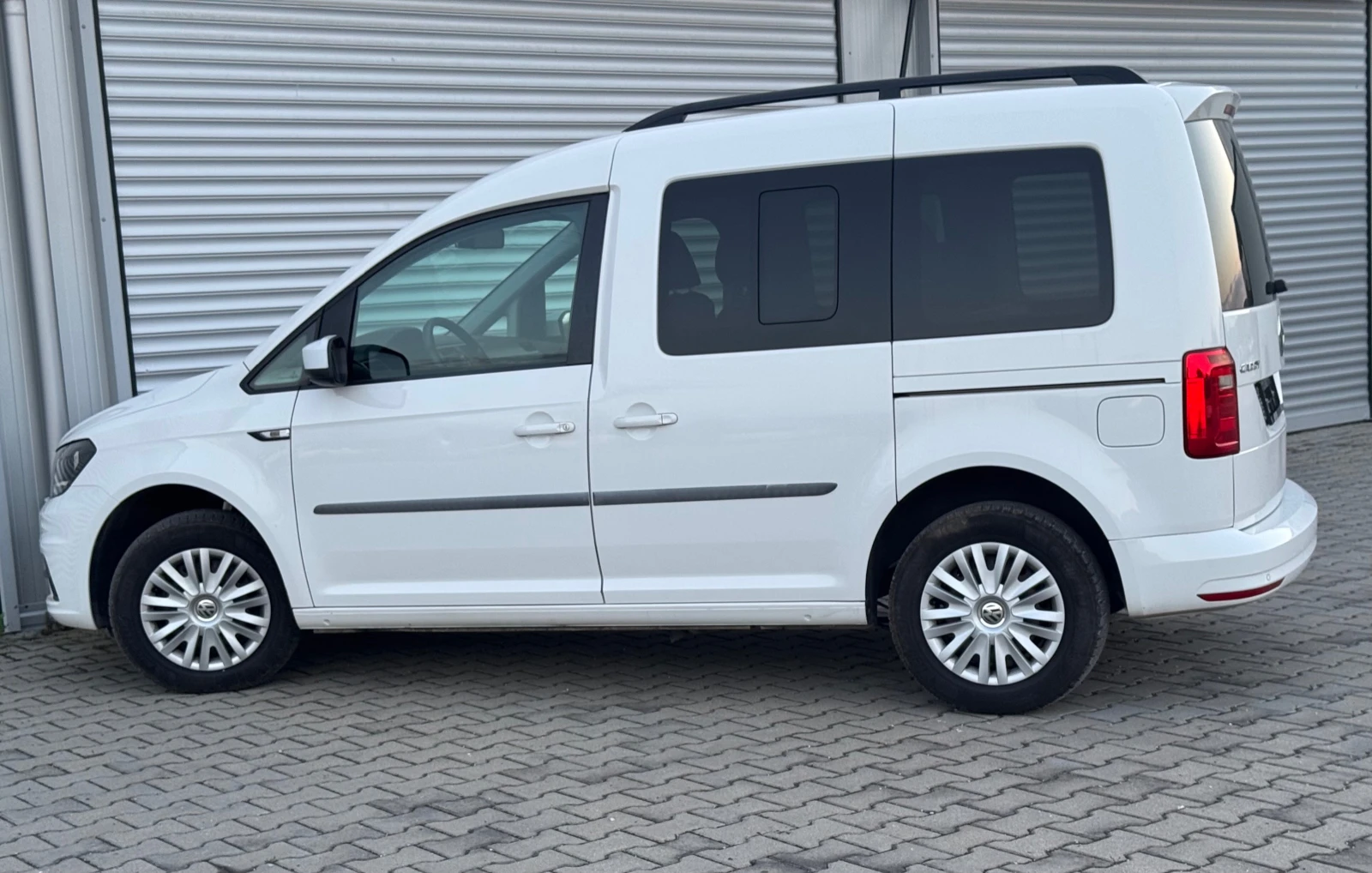 VW Caddy 2, 0tdi 4+ 1м., 102ps, климатр., мулти, ел.пакет - изображение 3