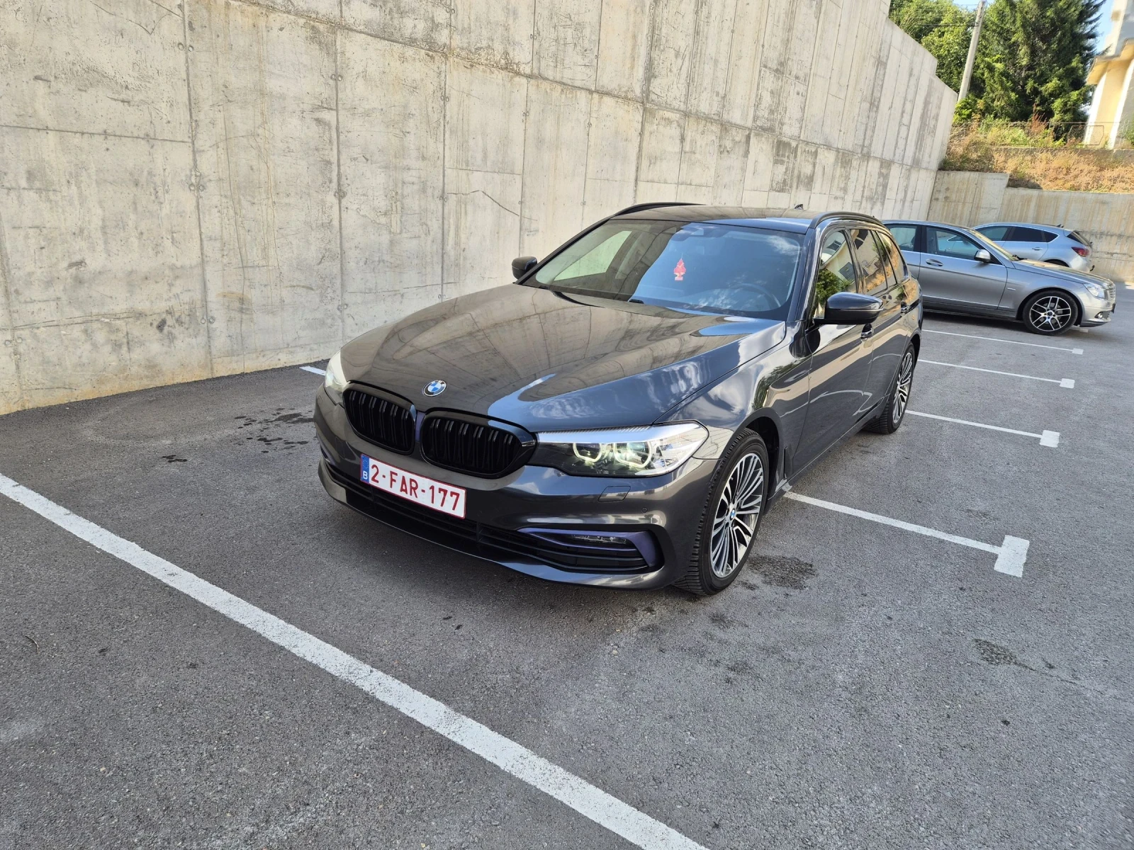 BMW 520 xDrive - изображение 2