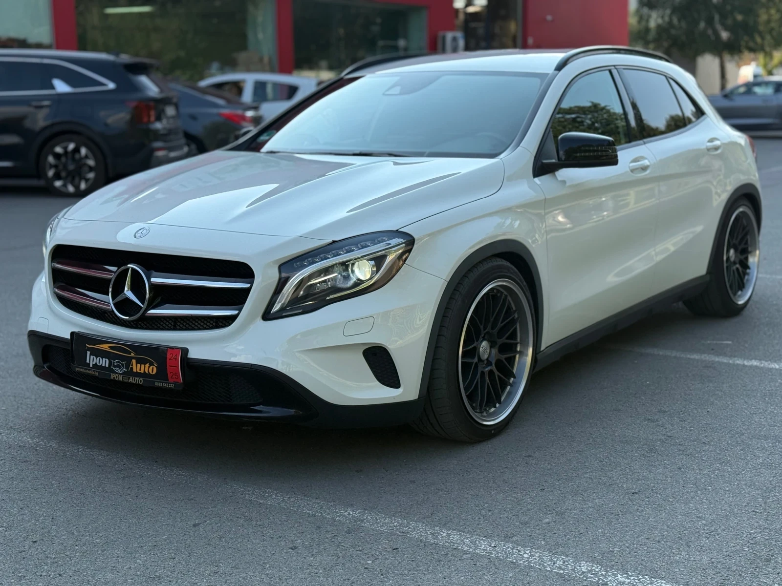 Mercedes-Benz GLA 180 SPORT* AMG* CAMERA* ASSIStLine* Мъртва Точка* ПОДГ - изображение 5