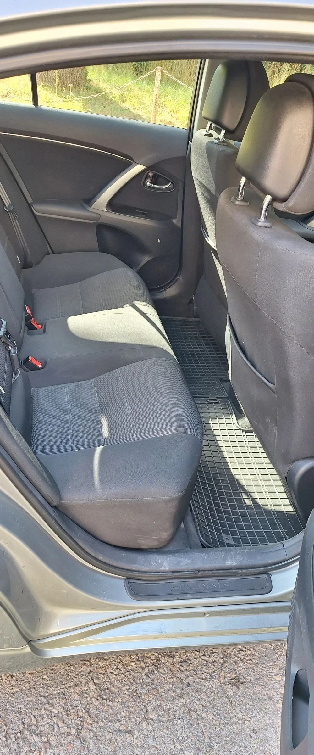 Toyota Avensis  - изображение 9