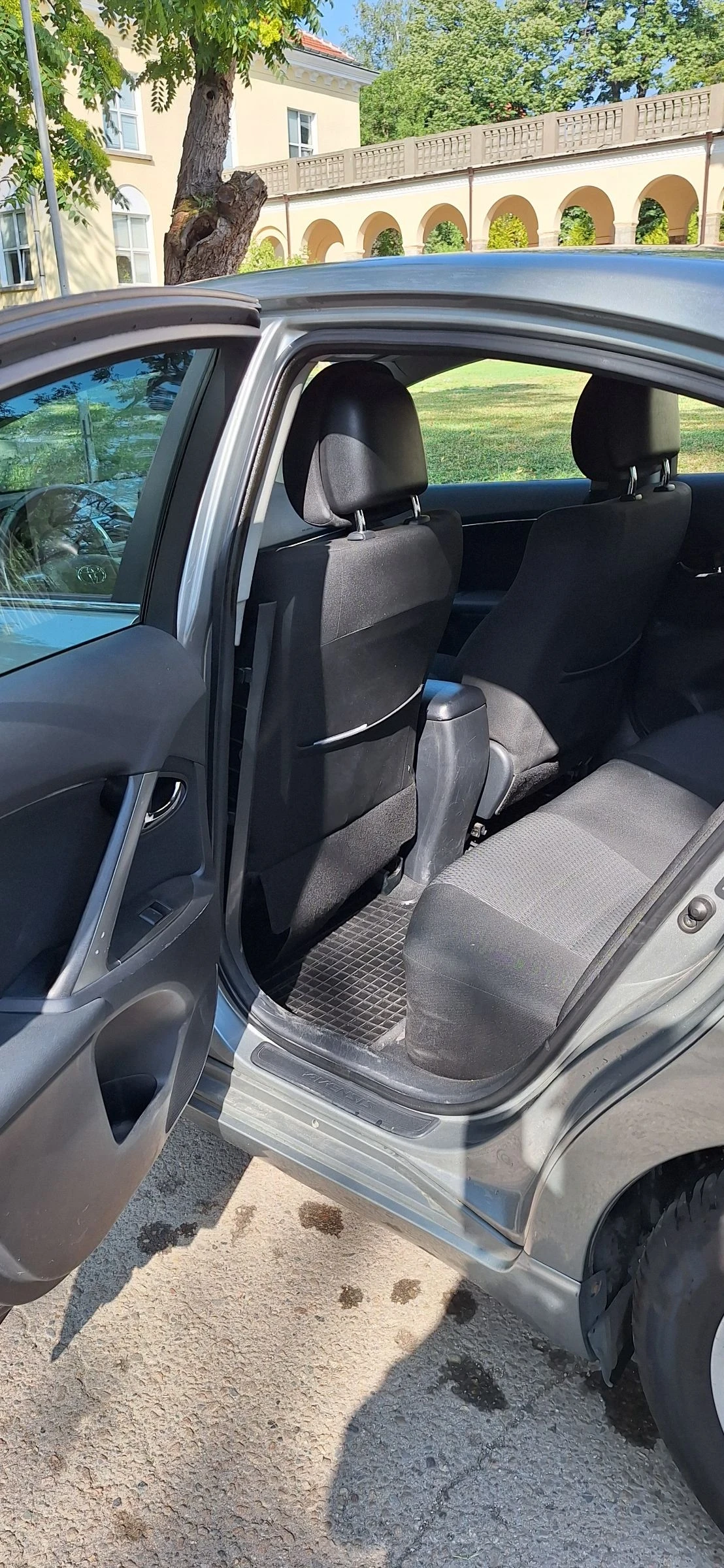 Toyota Avensis  - изображение 5