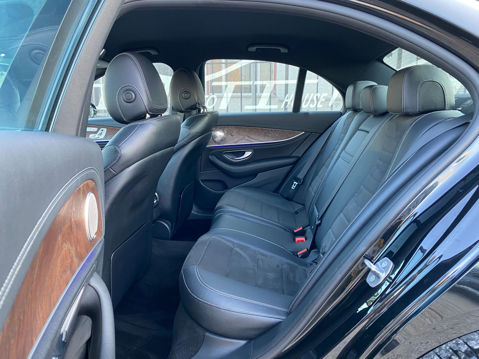 Mercedes-Benz E 350 d* AMG* Key GO* 360* Head UP*  | Mobile.bg   14