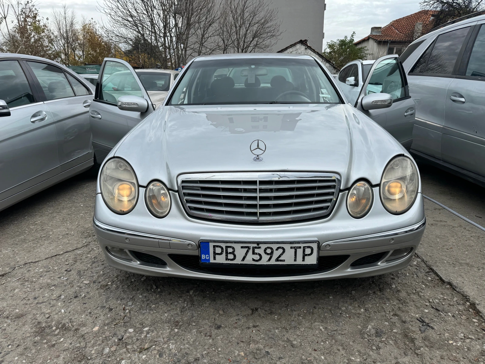 Mercedes-Benz E 270 CDI 177HP AVTOMAT NAVI KLIMA 2004G | Mobile.bg   2