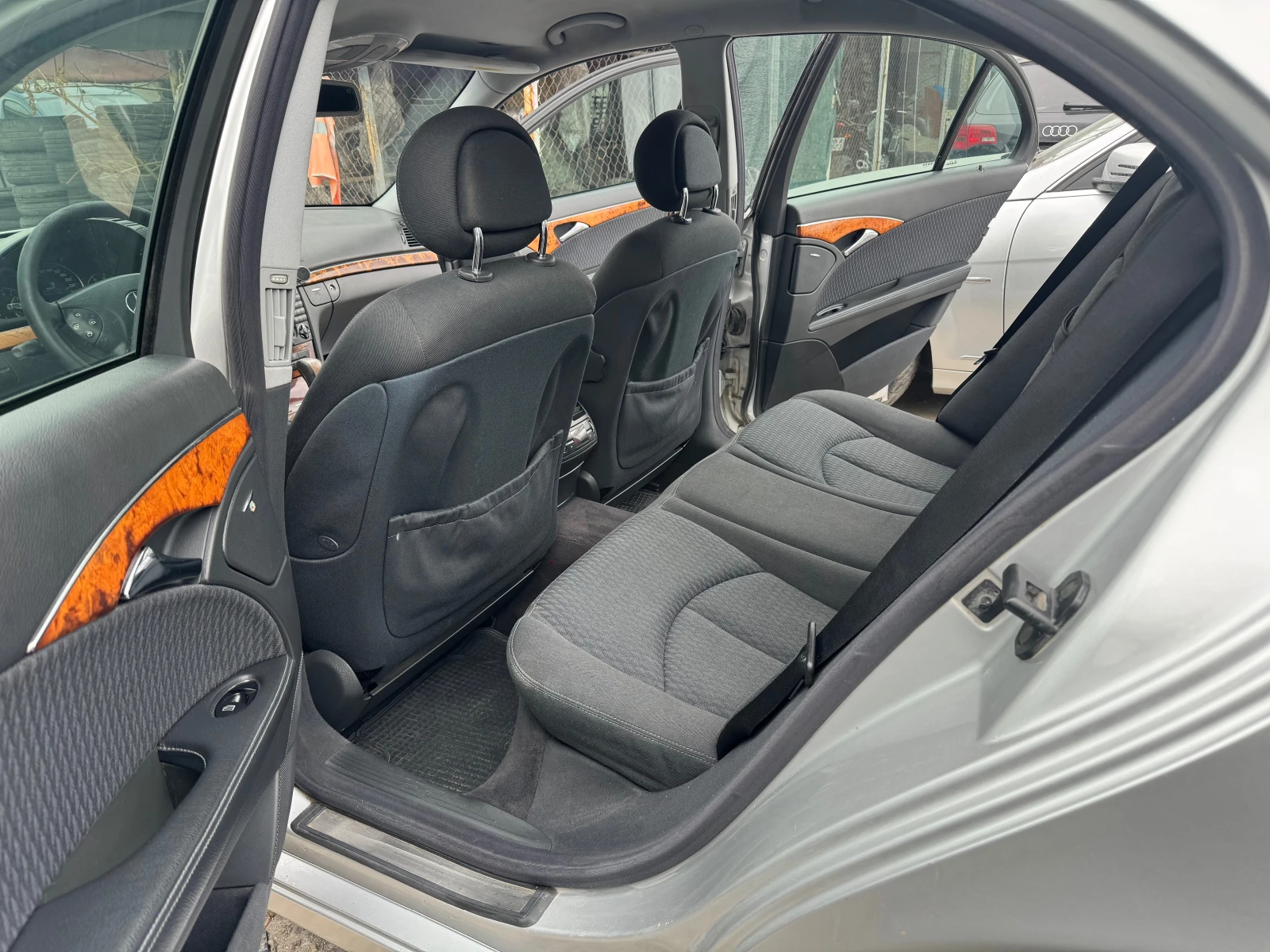 Mercedes-Benz E 270 CDI 177HP AVTOMAT NAVI KLIMA 2004G | Mobile.bg   14