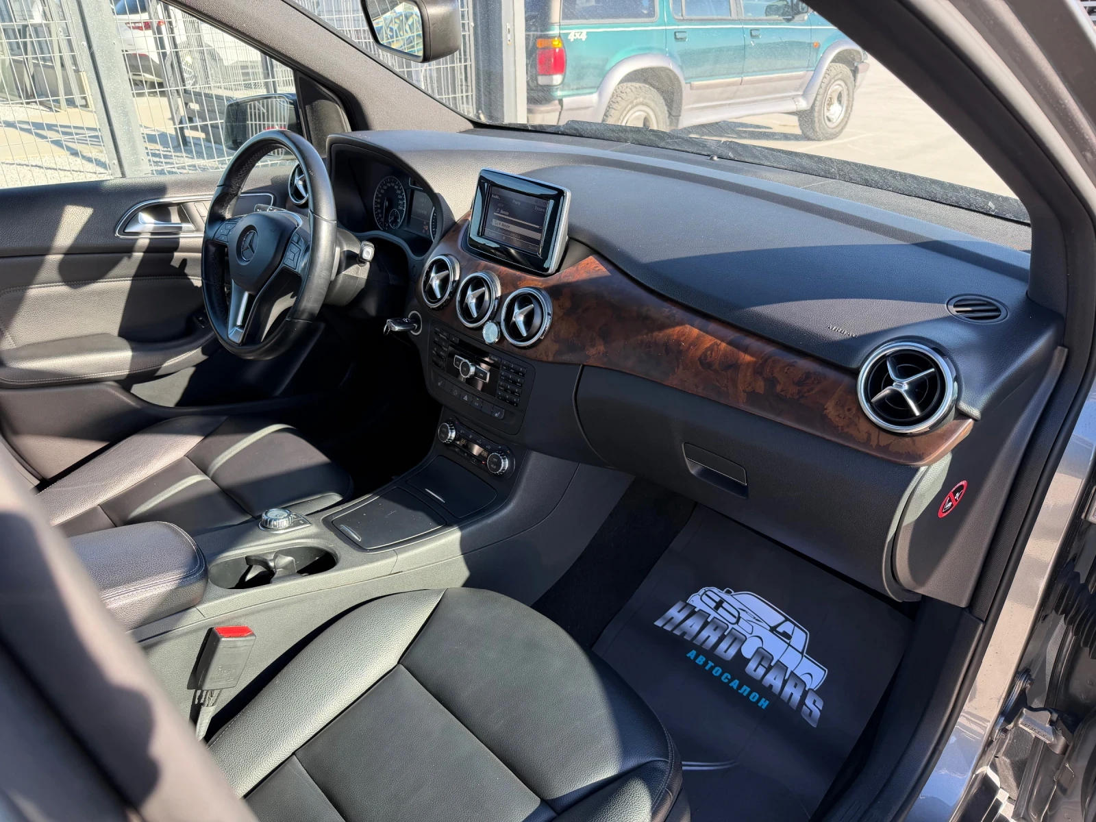 Mercedes-Benz B 250  - изображение 10