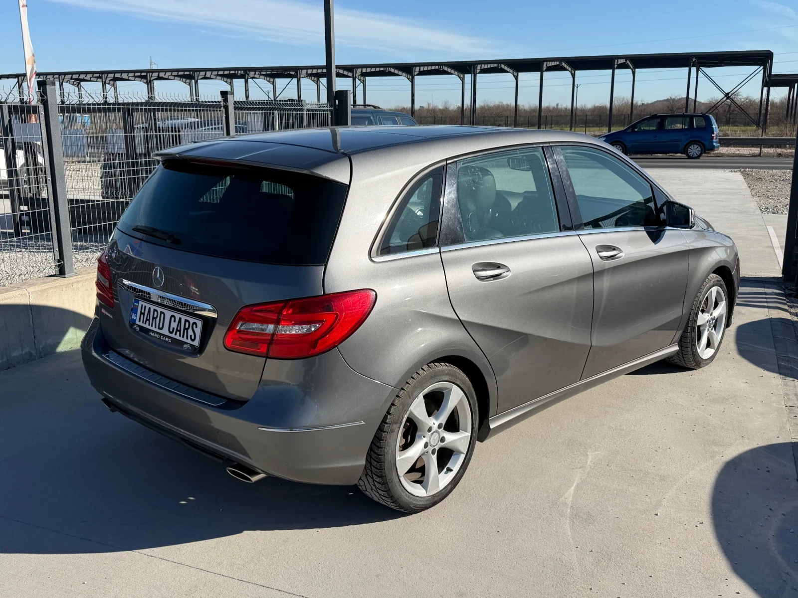 Mercedes-Benz B 250  - изображение 7