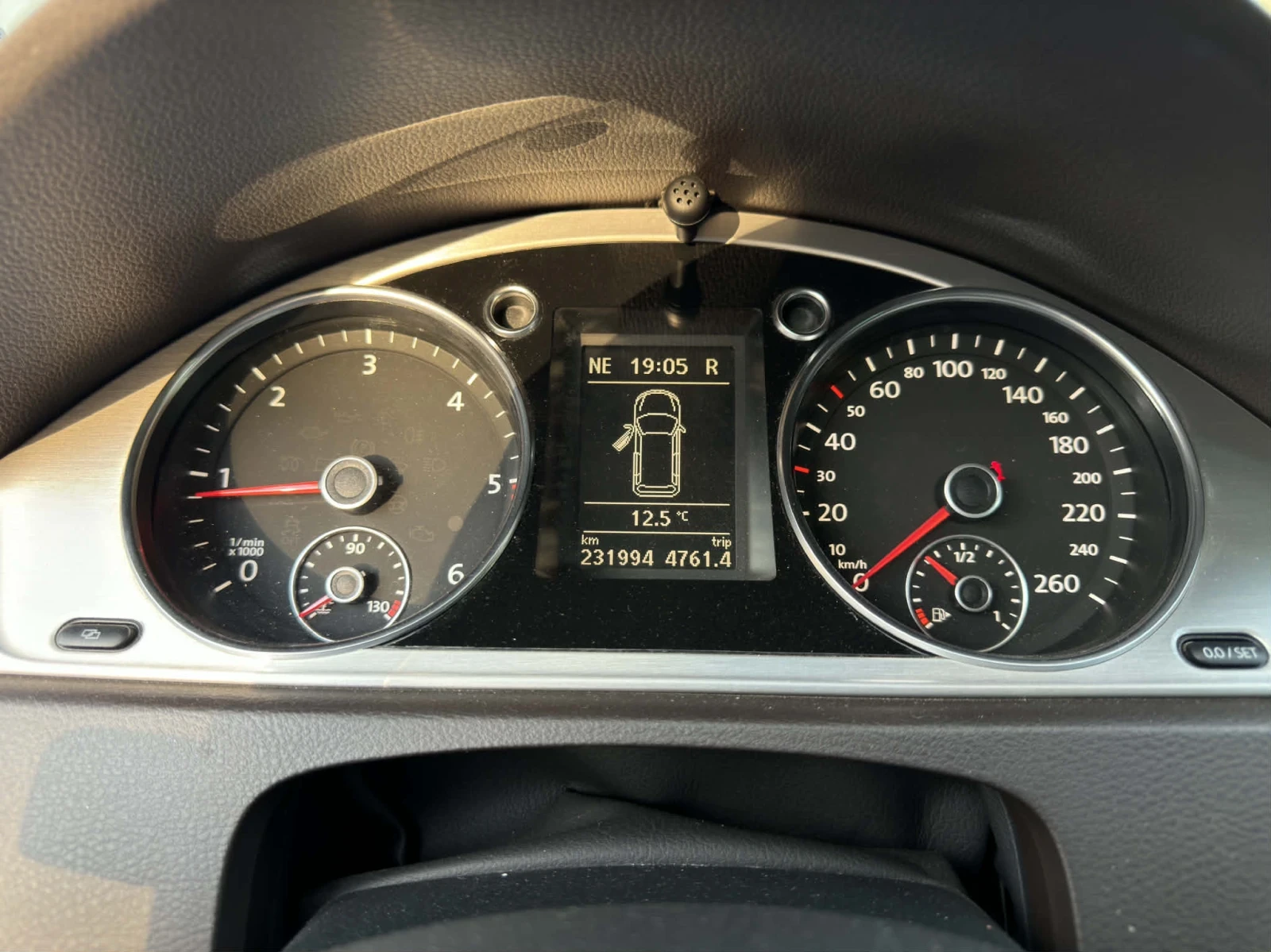 VW Passat 2.0 TDI DSG 4MOTION 170 �� | Mobile.bg � ����������� 12