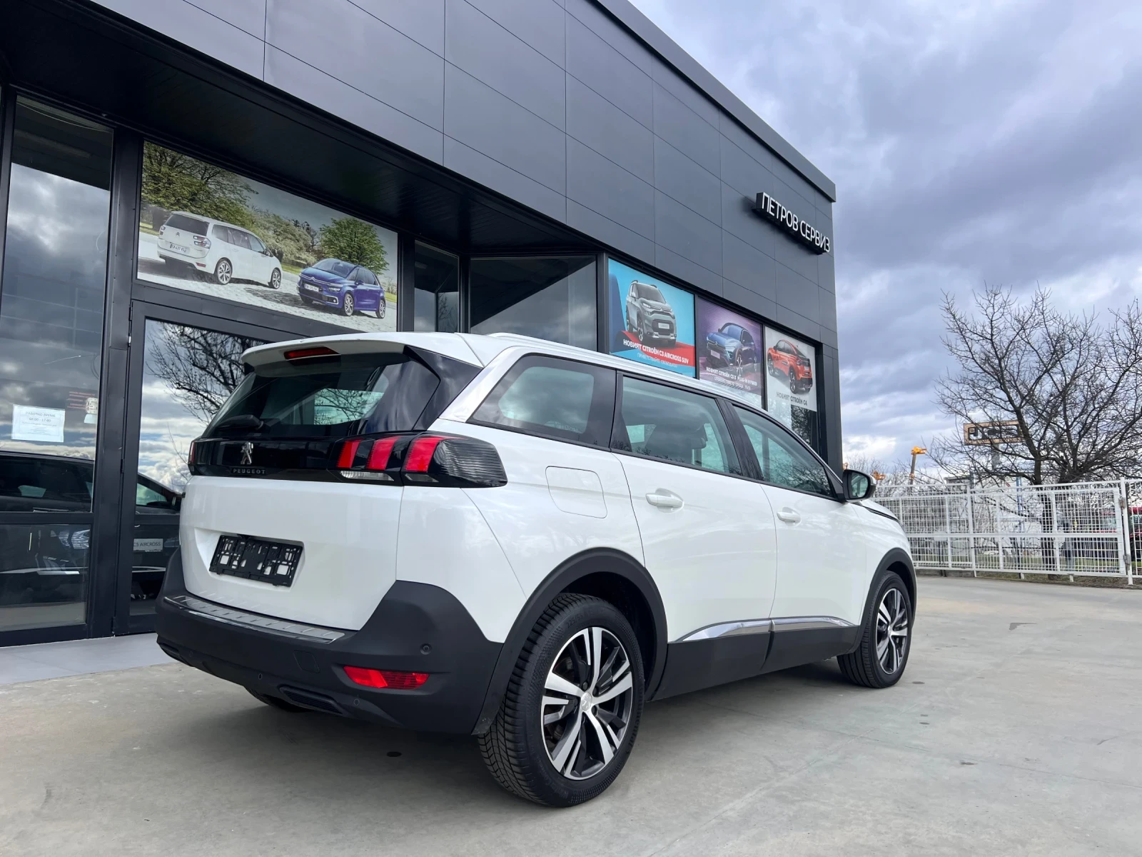 Peugeot 5008 ALLURE 1.5 BlueHDi 6+ 1 места   , снимка 4 - Автомобили и джипове - 53635795
