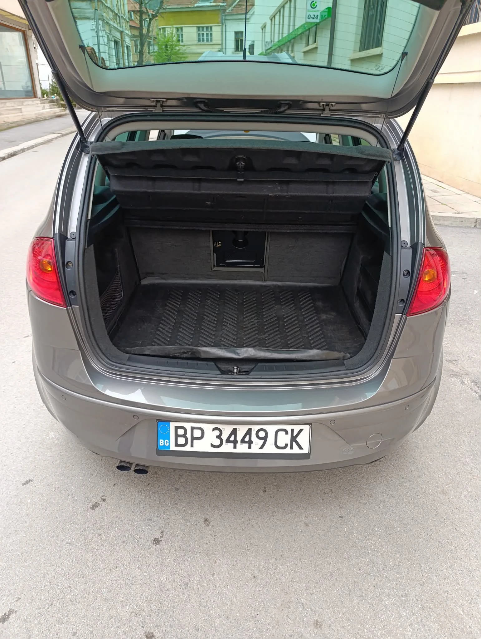 Seat Altea 2.0, снимка 6 - Автомобили и джипове - 53839954