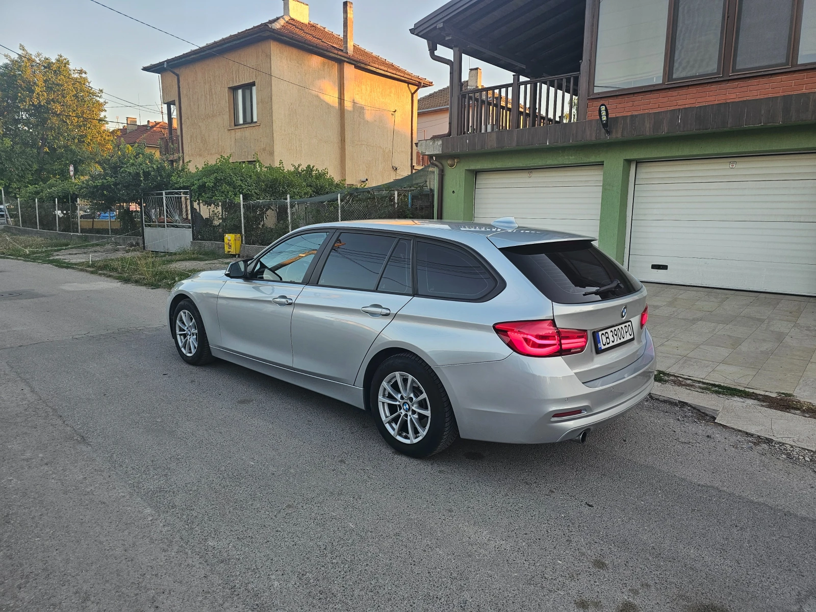 BMW 316 2.0 TDI-  Гаражно, снимка 5 - Автомобили и джипове - 53894533