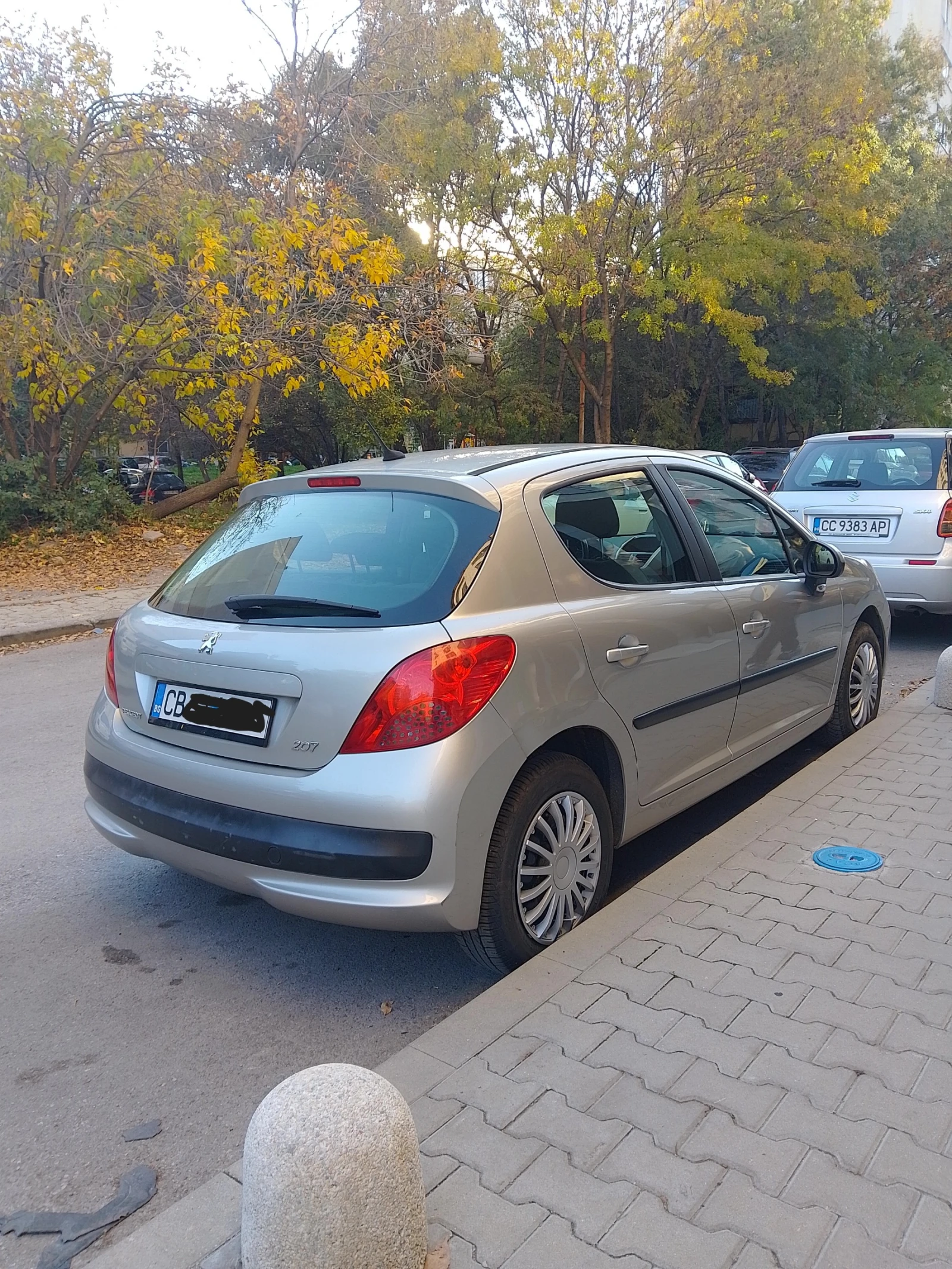 Peugeot 207 1.4 бензин/газ, снимка 16 - Автомобили и джипове - 53900781