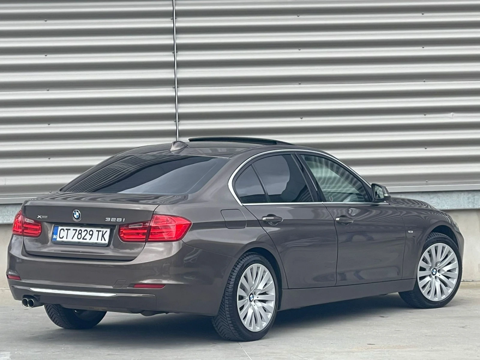 BMW 328 I XDRIVE Бартер/Лизинг, снимка 7 - Автомобили и джипове - 54084225
