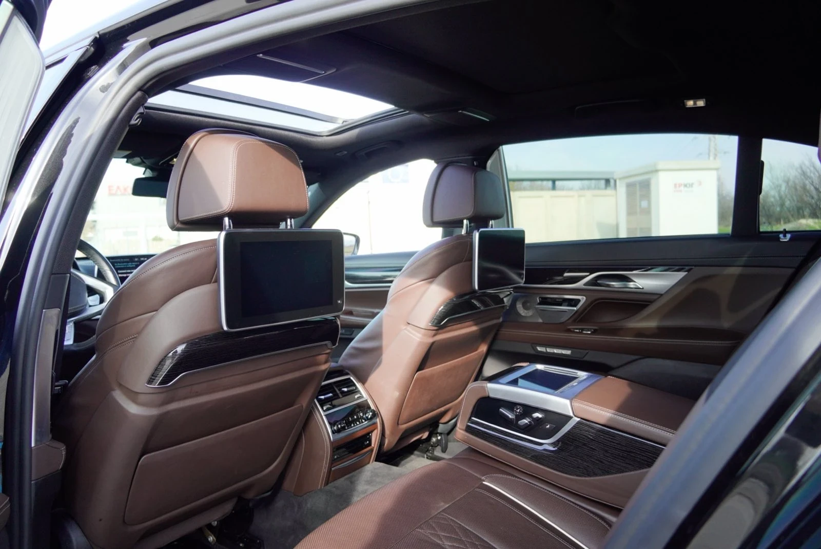 BMW 750 750LI Xdrive Carbon FULL MAX, снимка 9 - Автомобили и джипове - 54373058