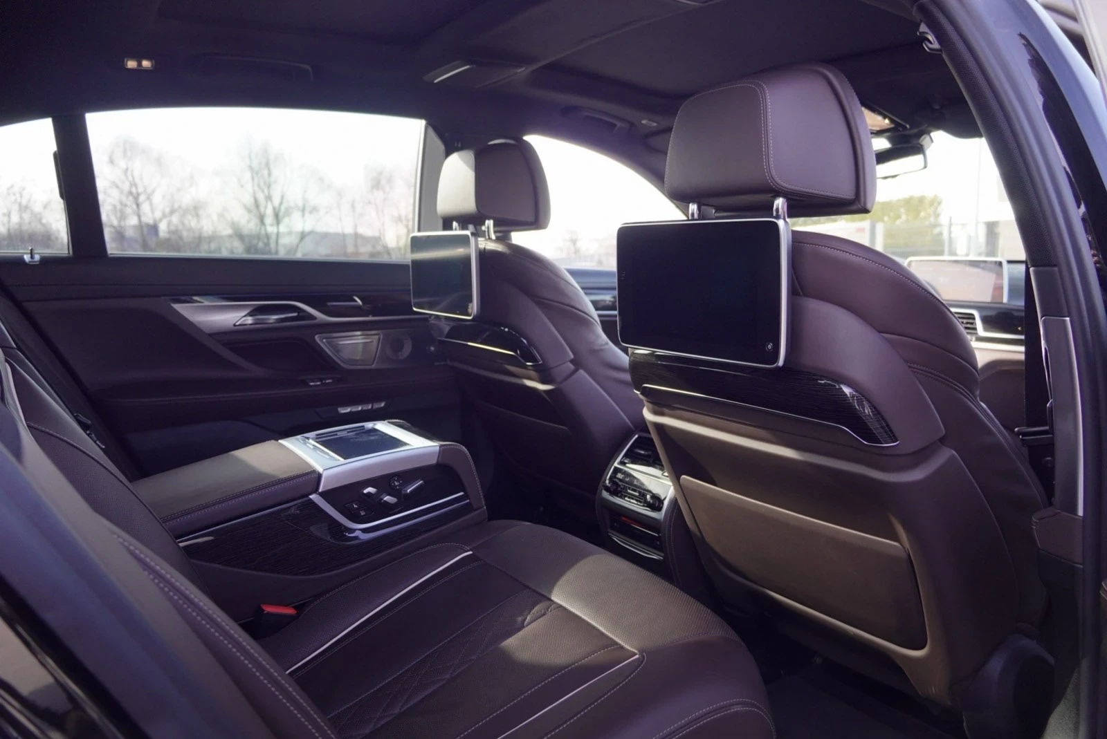 BMW 750 750LI Xdrive Carbon FULL MAX, снимка 10 - Автомобили и джипове - 54373058