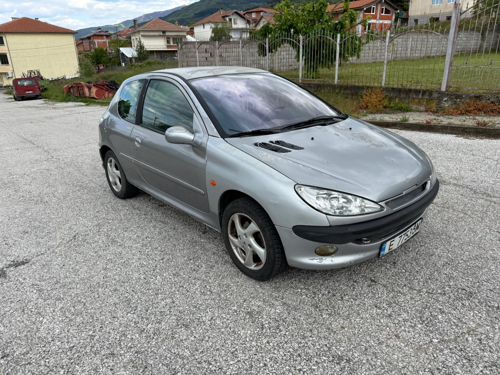 Peugeot 206 1.6, снимка 2 - Автомобили и джипове - 54417157
