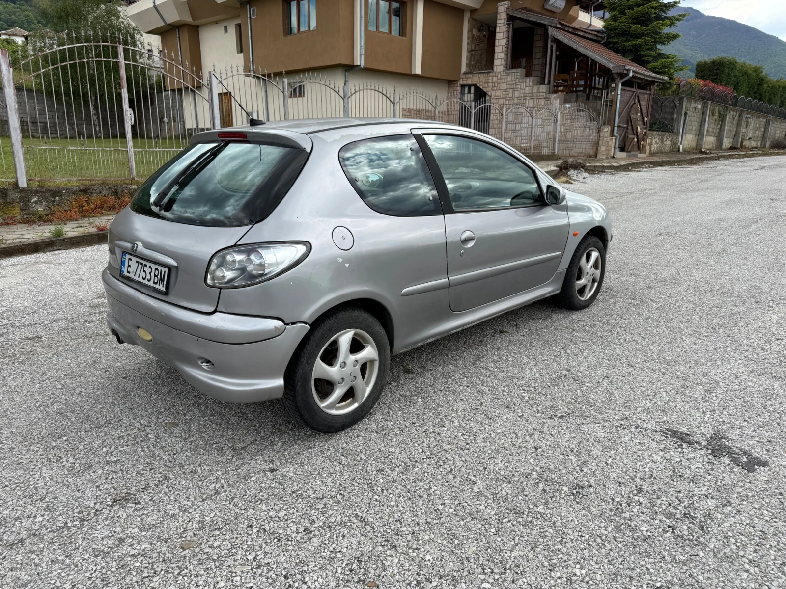Peugeot 206 1.6, снимка 3 - Автомобили и джипове - 54417157