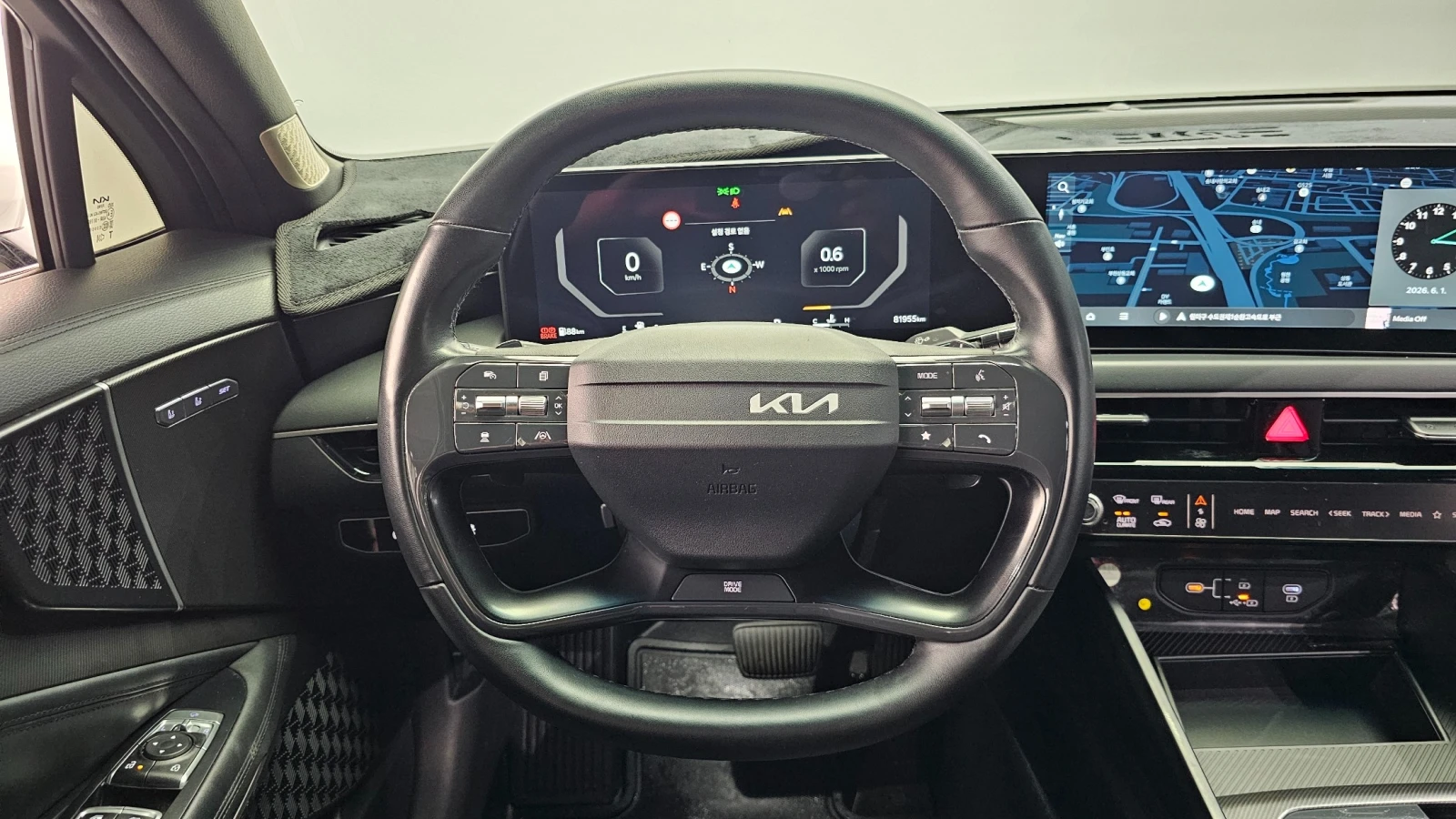 Kia K8 ФАБРИЧНА ГАЗ* ПОДГРЕВИ* ОБДУХ* DISTR* МАСАЖИ, снимка 6 - Автомобили и джипове - 55146133