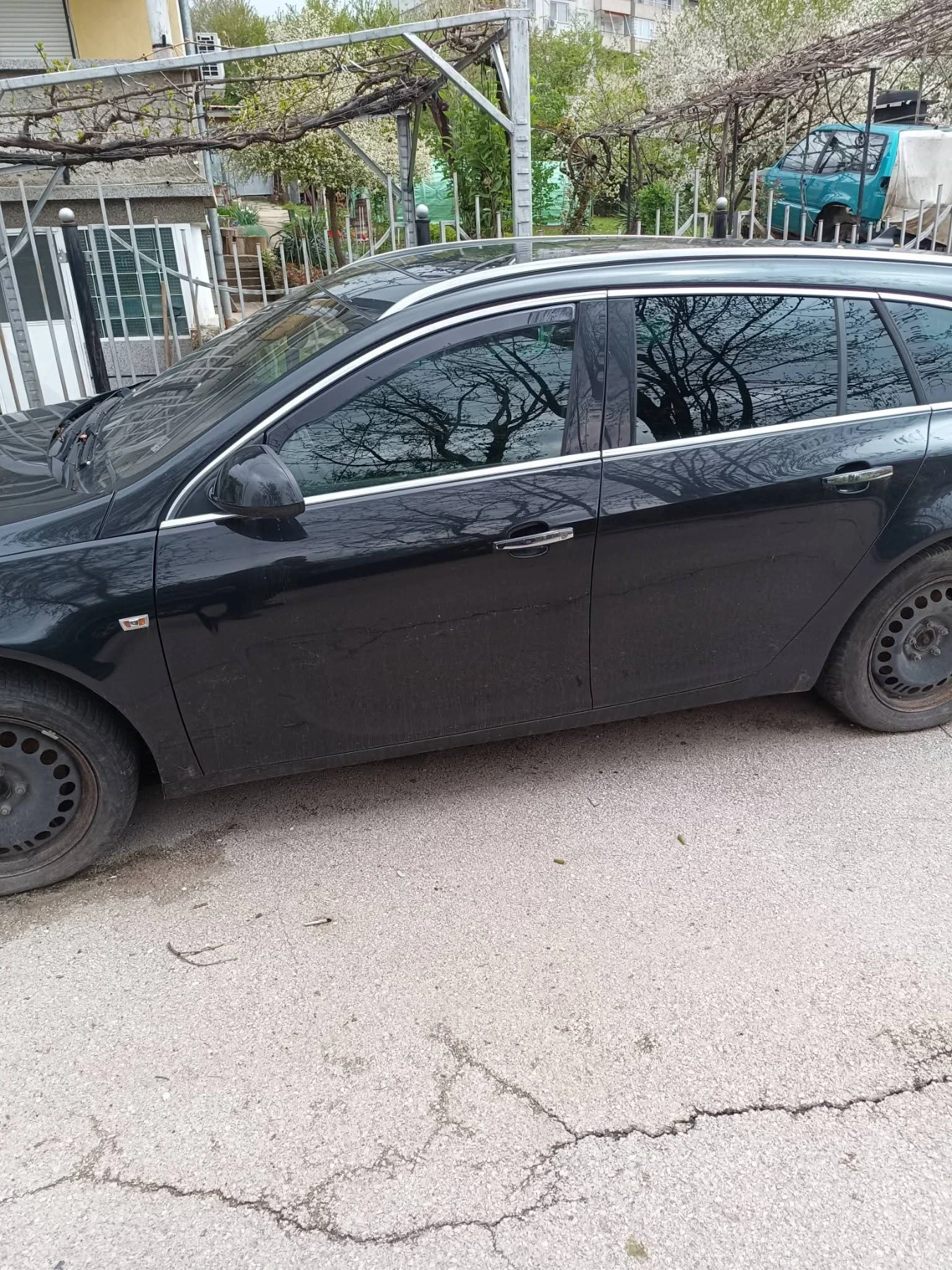 Opel Insignia 2.0 cdti 4X4, снимка 3 - Автомобили и джипове - 55729351