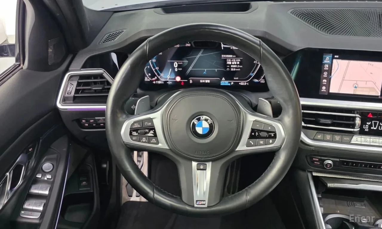 BMW 320 d xDrive M Sport | ДИСТРОНИК | 360 | HUD, снимка 13 - Автомобили и джипове - 55888778
