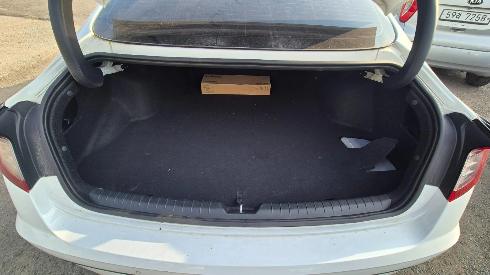 Hyundai Sonata 2.0 LPG * ПОДГРЕВ И ОБДУХ НА СЕДАЛКИТЕ * 49 100 КМ, снимка 17 - Автомобили и джипове - 56229462