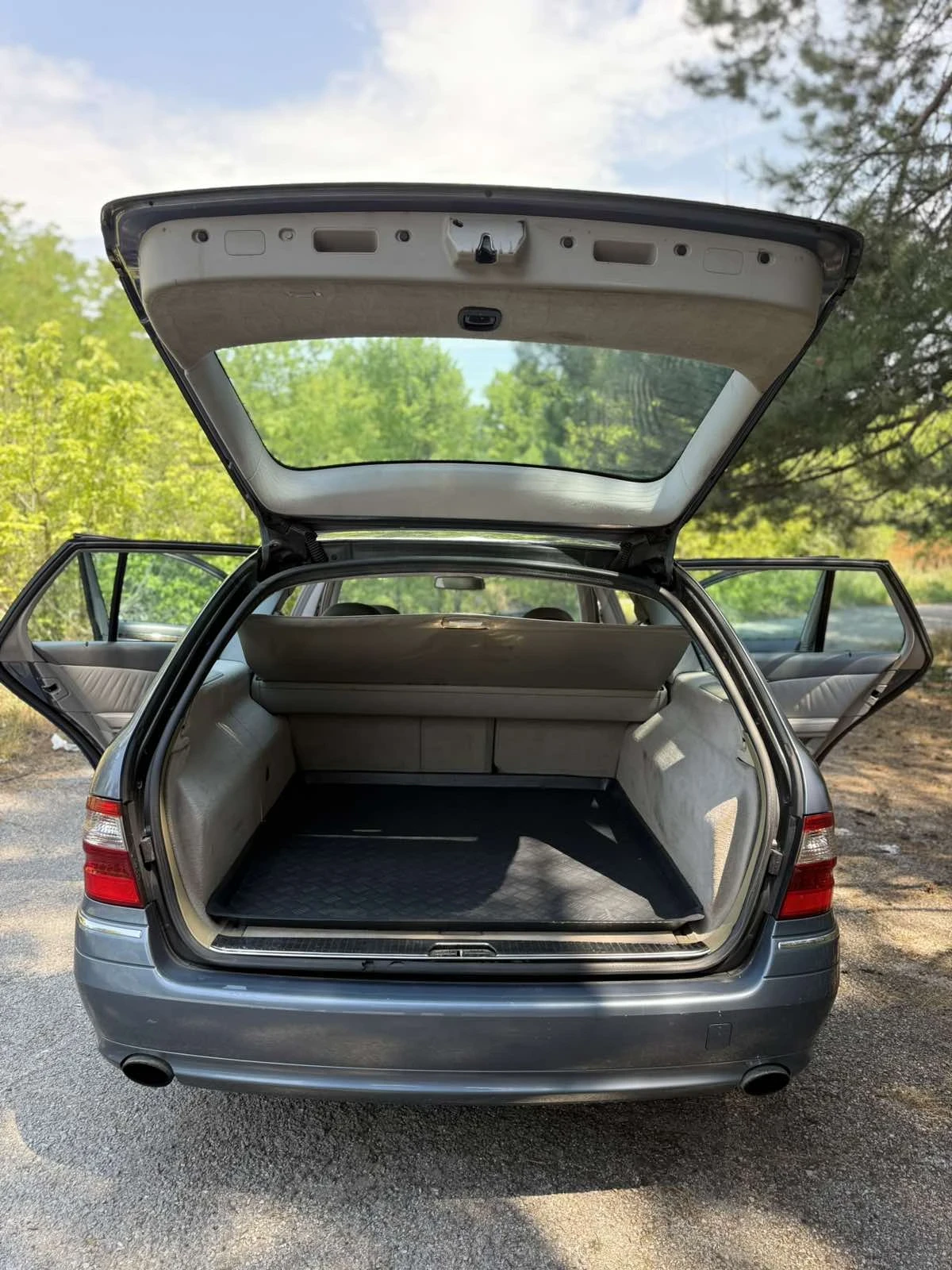 Mercedes-Benz E 270, снимка 5 - Автомобили и джипове - 56508081