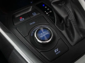 Toyota Rav4 2.5 4WD Hybrid| 219к.с., снимка 16