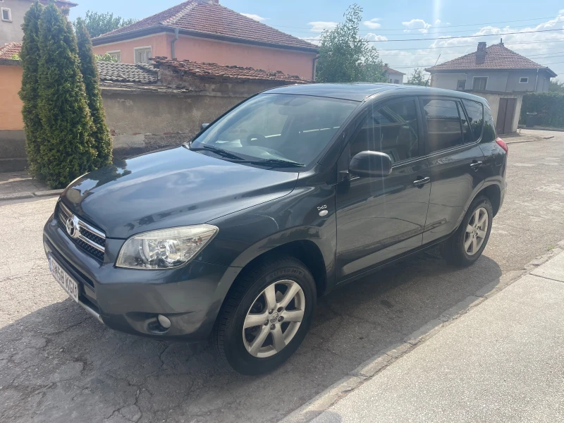 Toyota Rav4 D4D, снимка 4 - Автомобили и джипове - 48187576