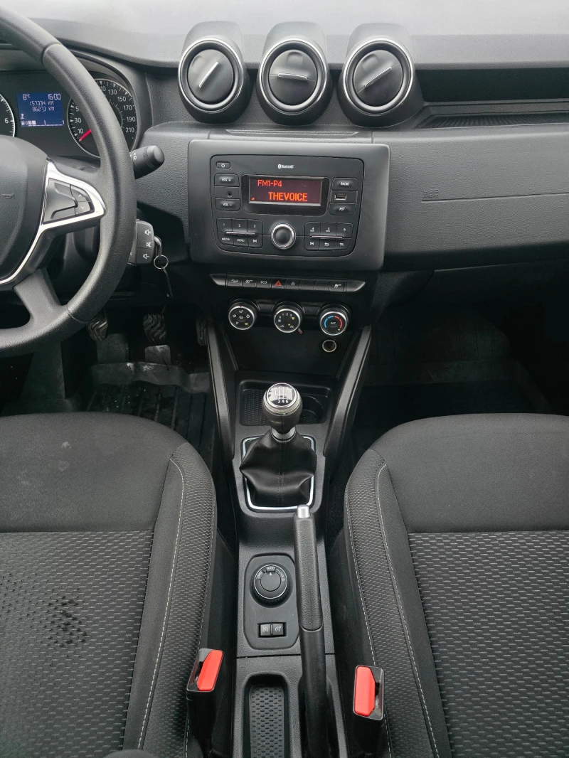 Dacia Duster 1.5 dCi 4X4, снимка 9 - Автомобили и джипове - 49561851