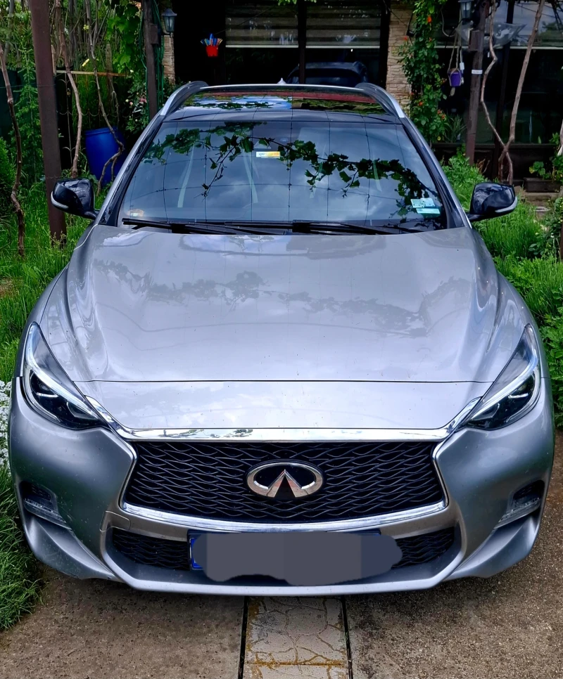 Infiniti Q30 Q30S, снимка 14 - Автомобили и джипове - 52449456