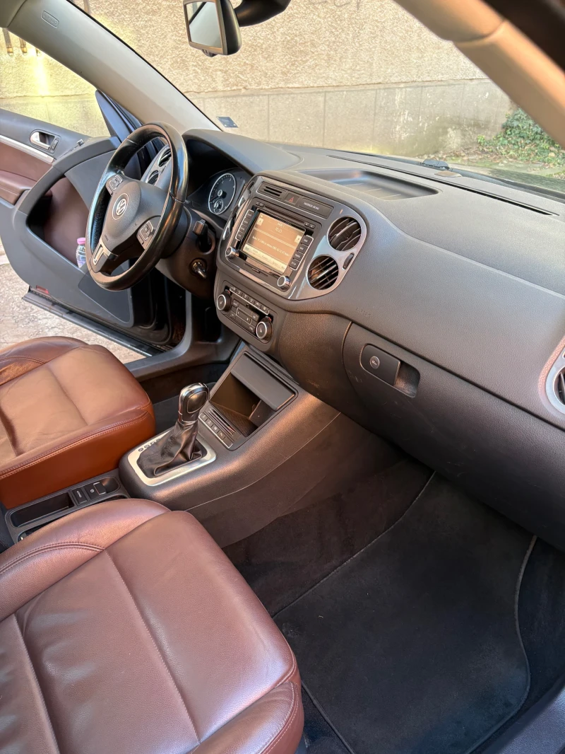 VW Tiguan, снимка 5 - Автомобили и джипове - 52829842