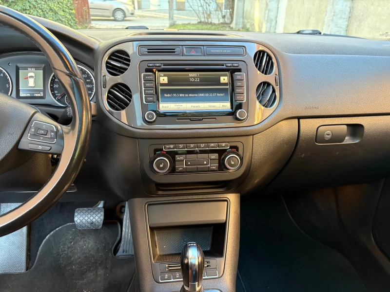 VW Tiguan, снимка 6 - Автомобили и джипове - 52829842