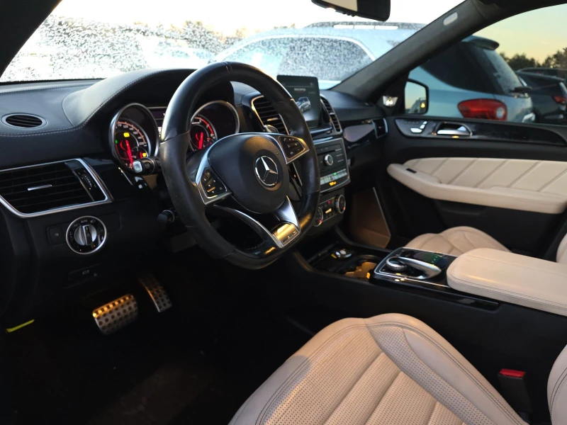 Mercedes-Benz GLE 63 S AMG, снимка 11 - Автомобили и джипове - 53057373