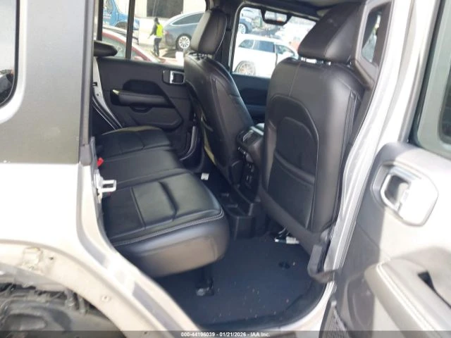 Jeep Wrangler UNLIMITED SAHARA 4X4, снимка 13 - Автомобили и джипове - 53691295