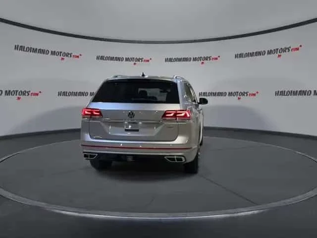 VW Atlas * Execline * ПАНО * ОБДУХВАНЕ * ПОДГРЕВИ * 360 * , снимка 7 - Автомобили и джипове - 54026592