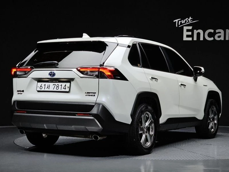 Toyota Rav4 2.5 4WD Hybrid| 219к.с.