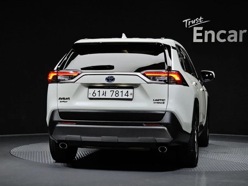 Toyota Rav4 2.5 4WD Hybrid| 219к.с., снимка 3 - Автомобили и джипове - 56289130