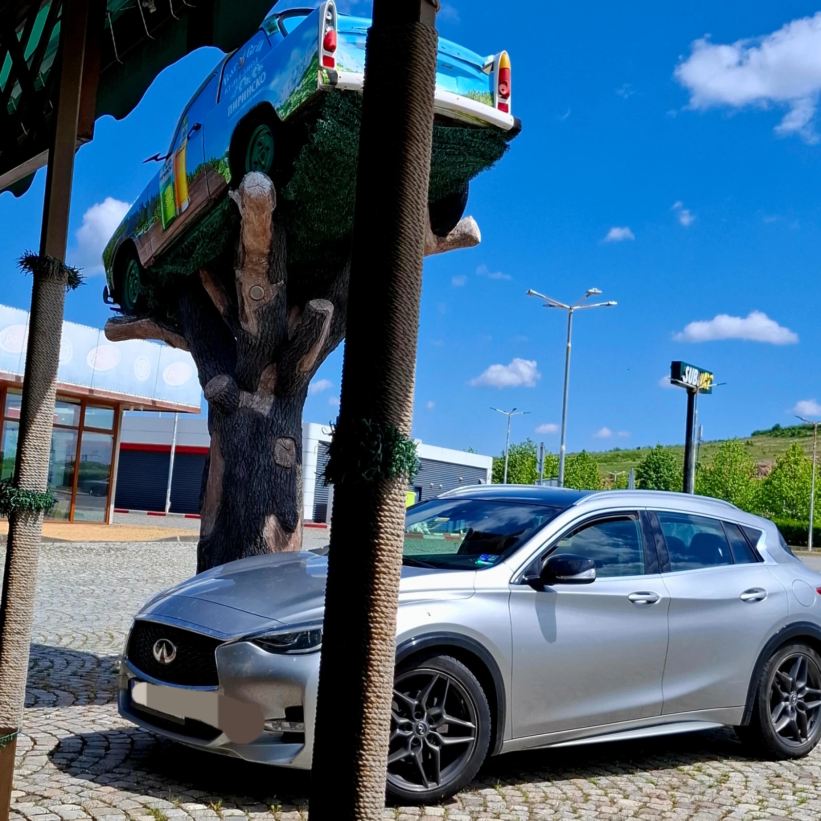 Infiniti Q30 Q30S, снимка 1