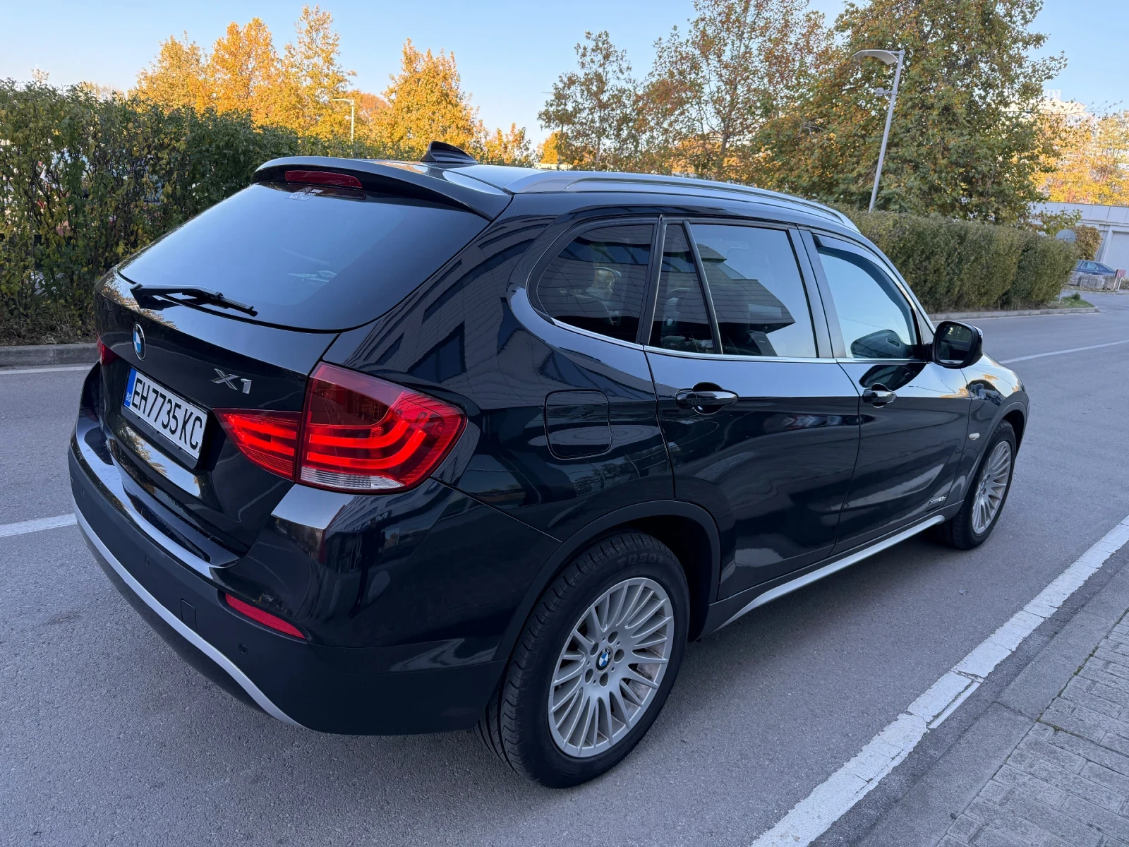 BMW X1 2.3D* xDrive* Панорама* НАВИ* ШВЕЙЦАРИЯ - изображение 5