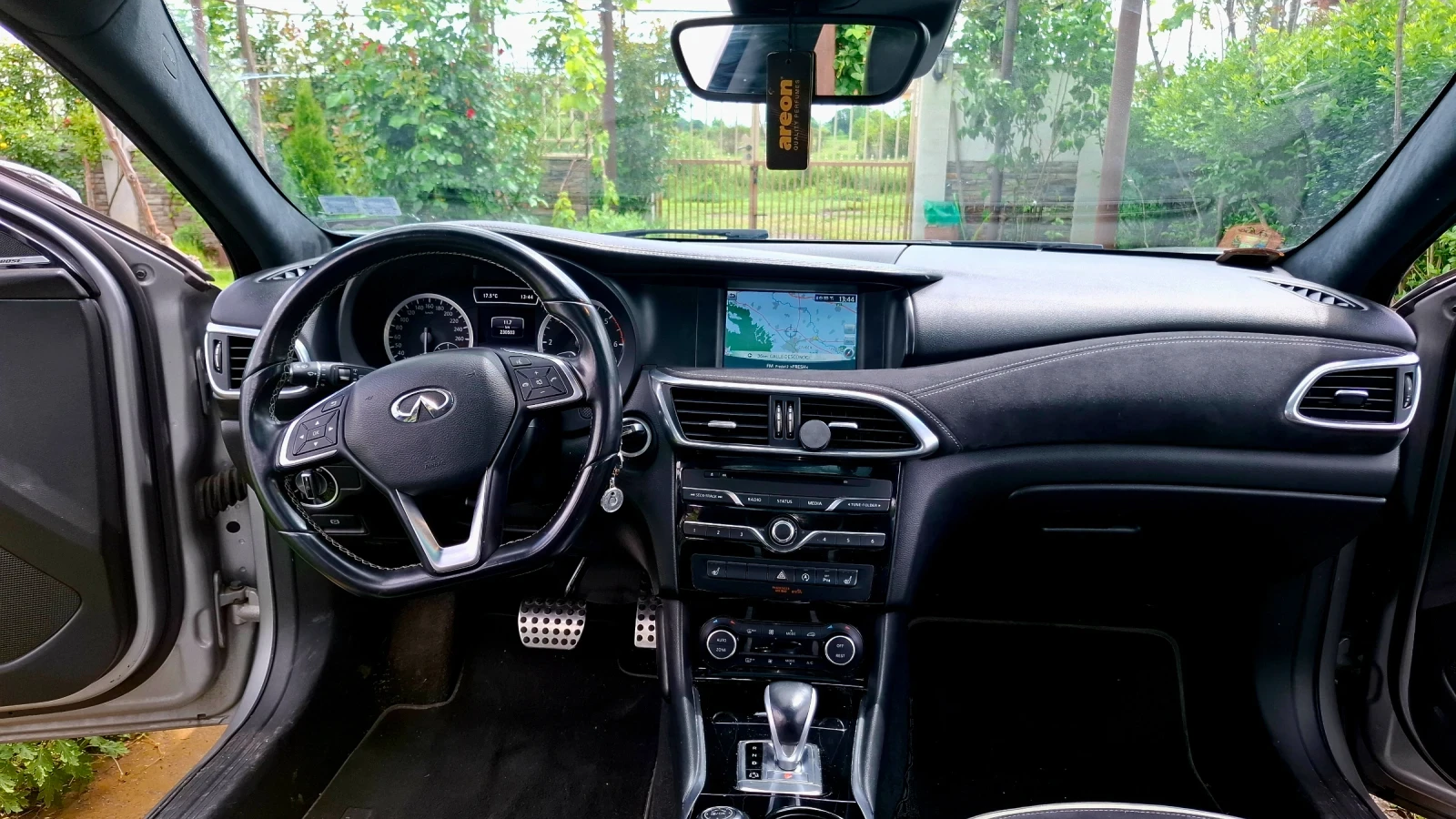 Infiniti Q30 Q30S | Mobile.bg   11