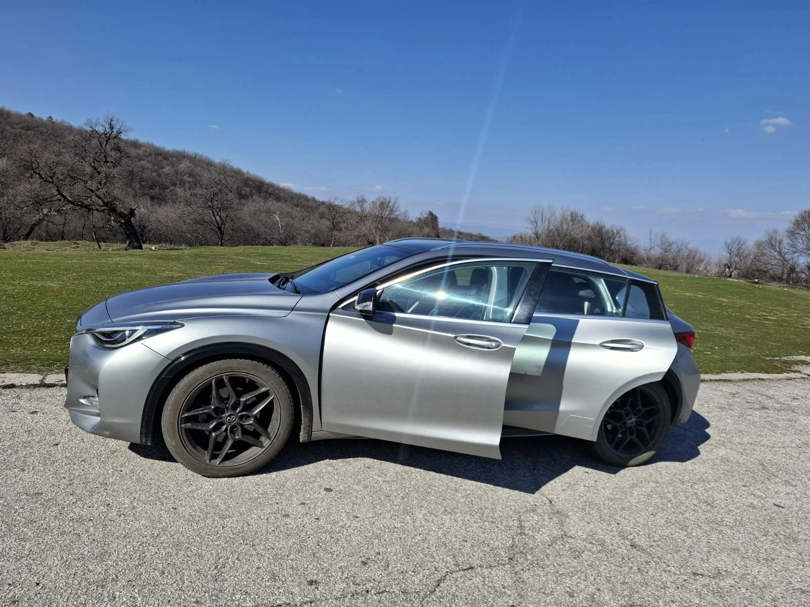 Infiniti Q30 Q30S, снимка 3 - Автомобили и джипове - 53842329