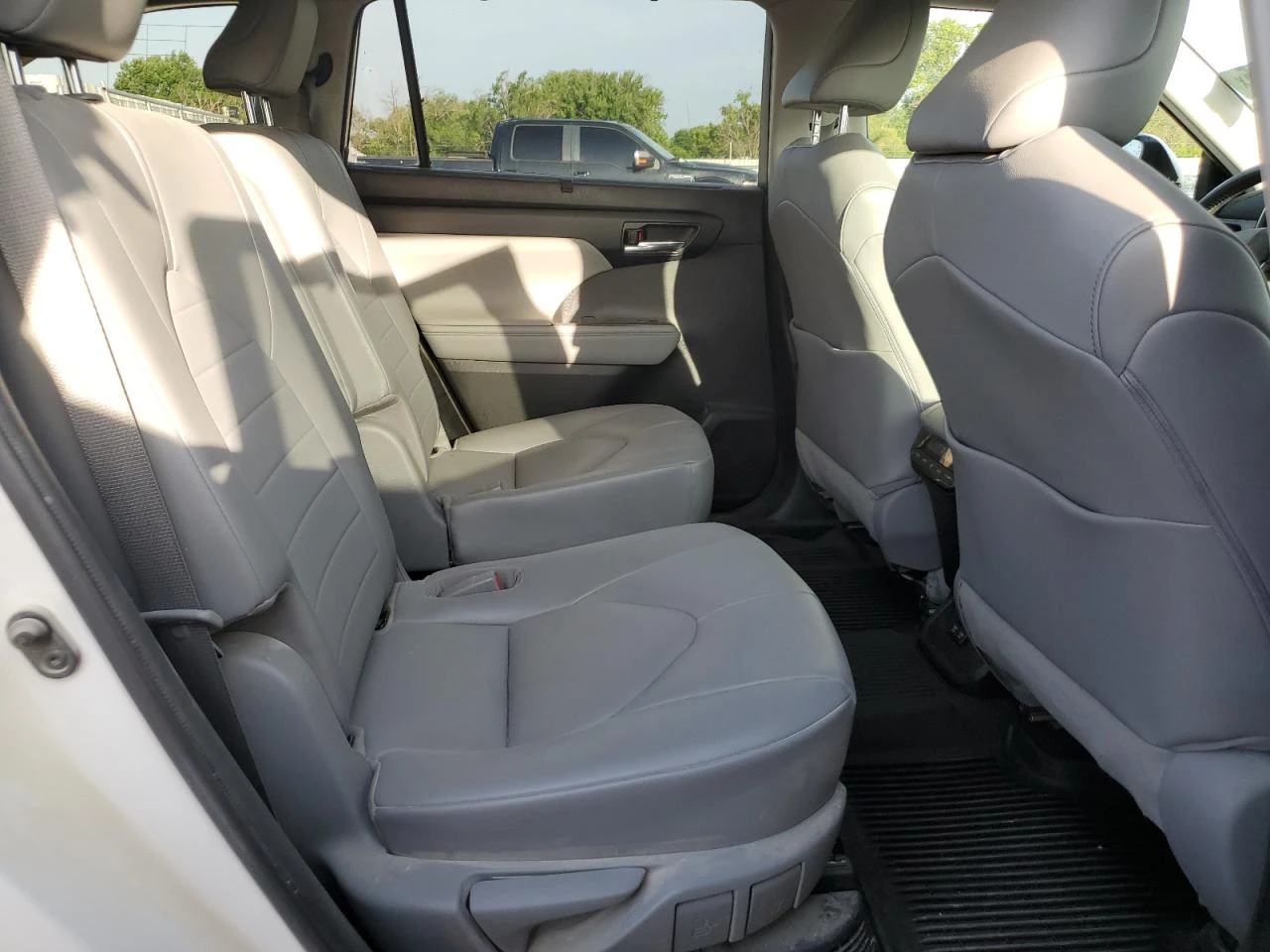 Toyota Highlander HYBRID XLE - изображение 9