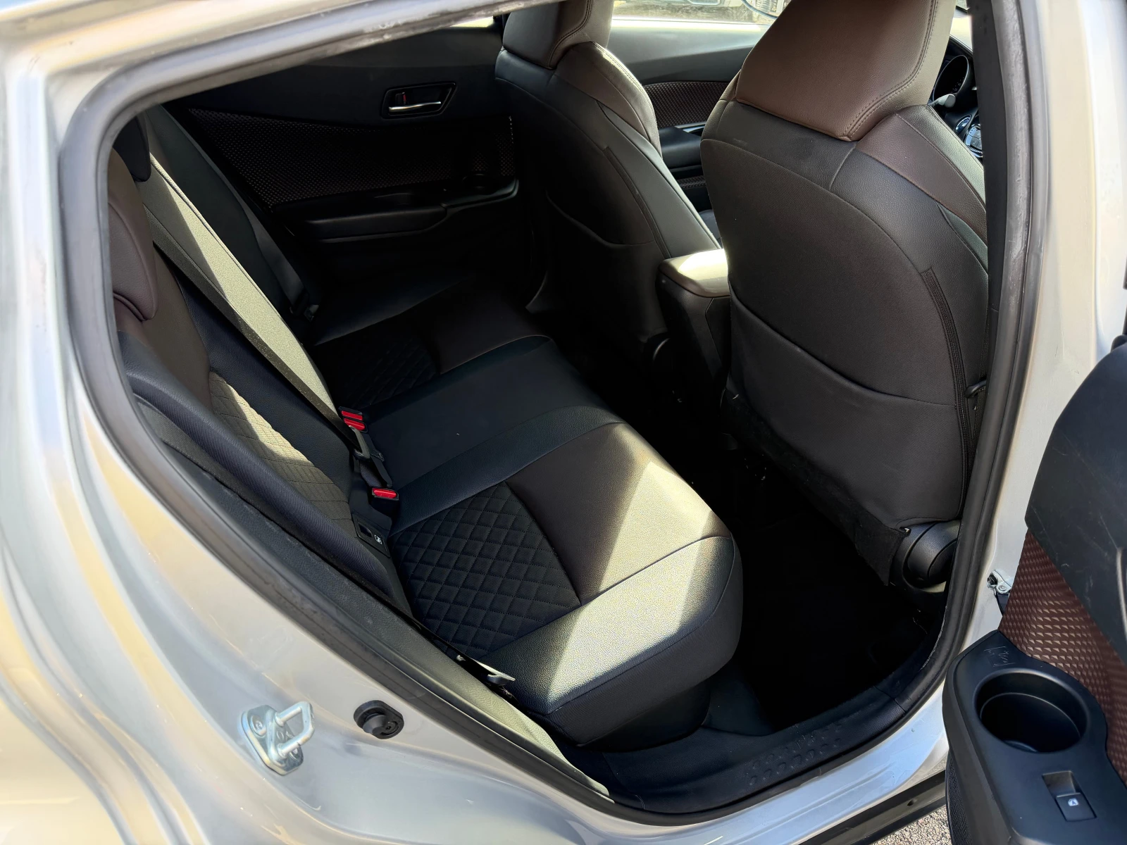 Toyota C-HR 1.8h 122.  Luxury FULL  | Mobile.bg   14