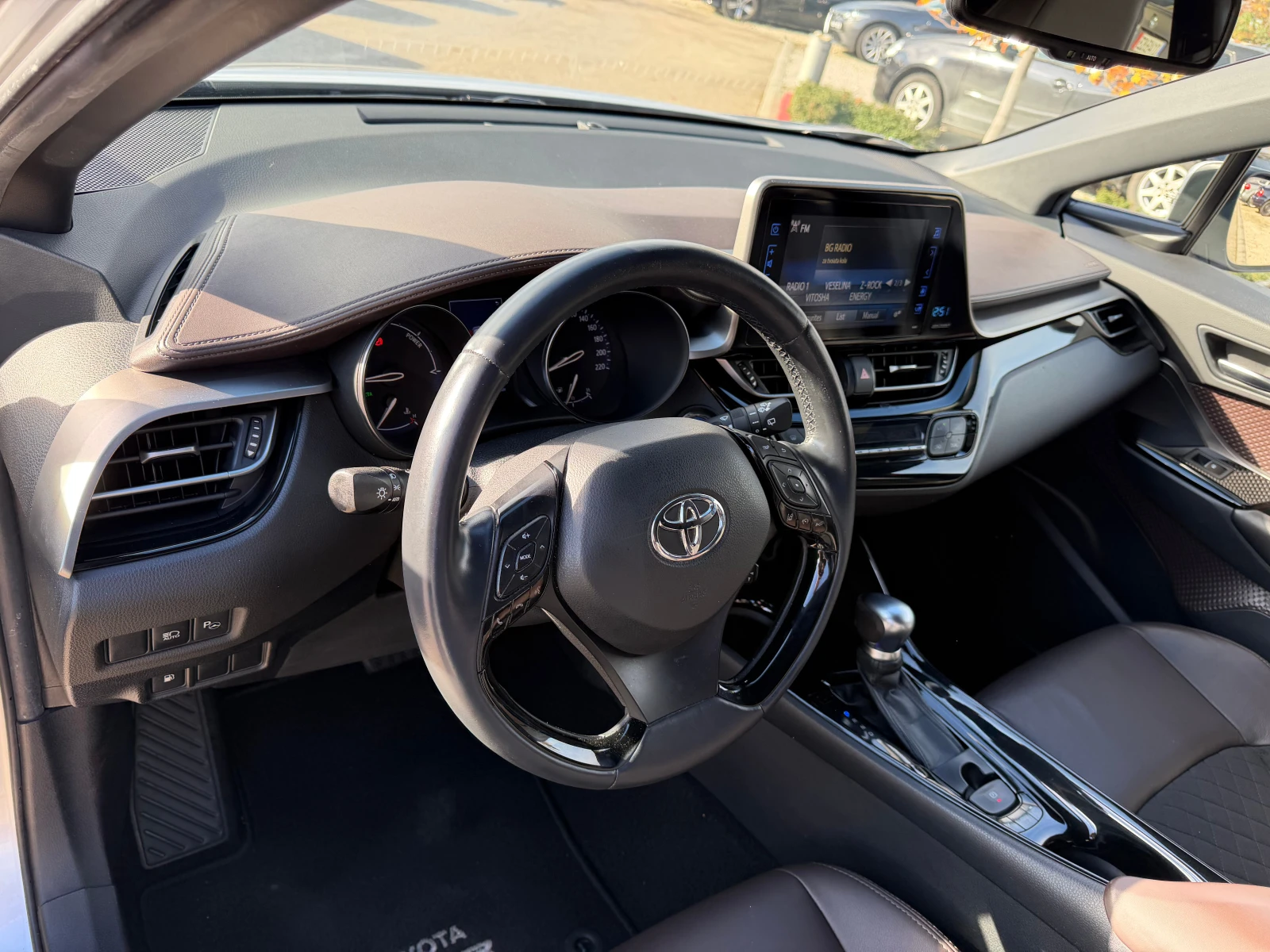 Toyota C-HR 1.8h 122к.с Кожа Luxury FULL Гаранция - изображение 7