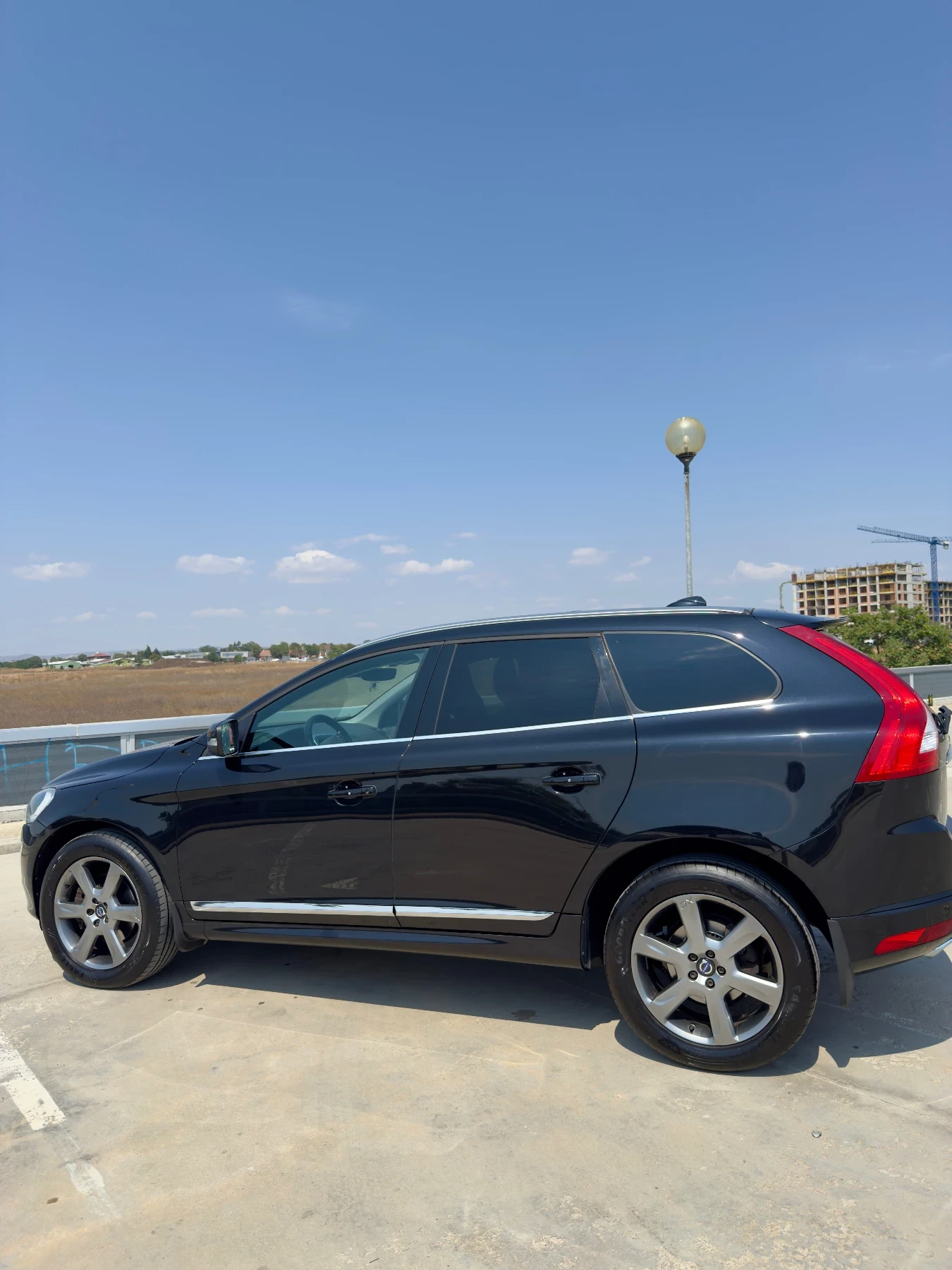 Volvo XC60 D5 , AWD - изображение 2