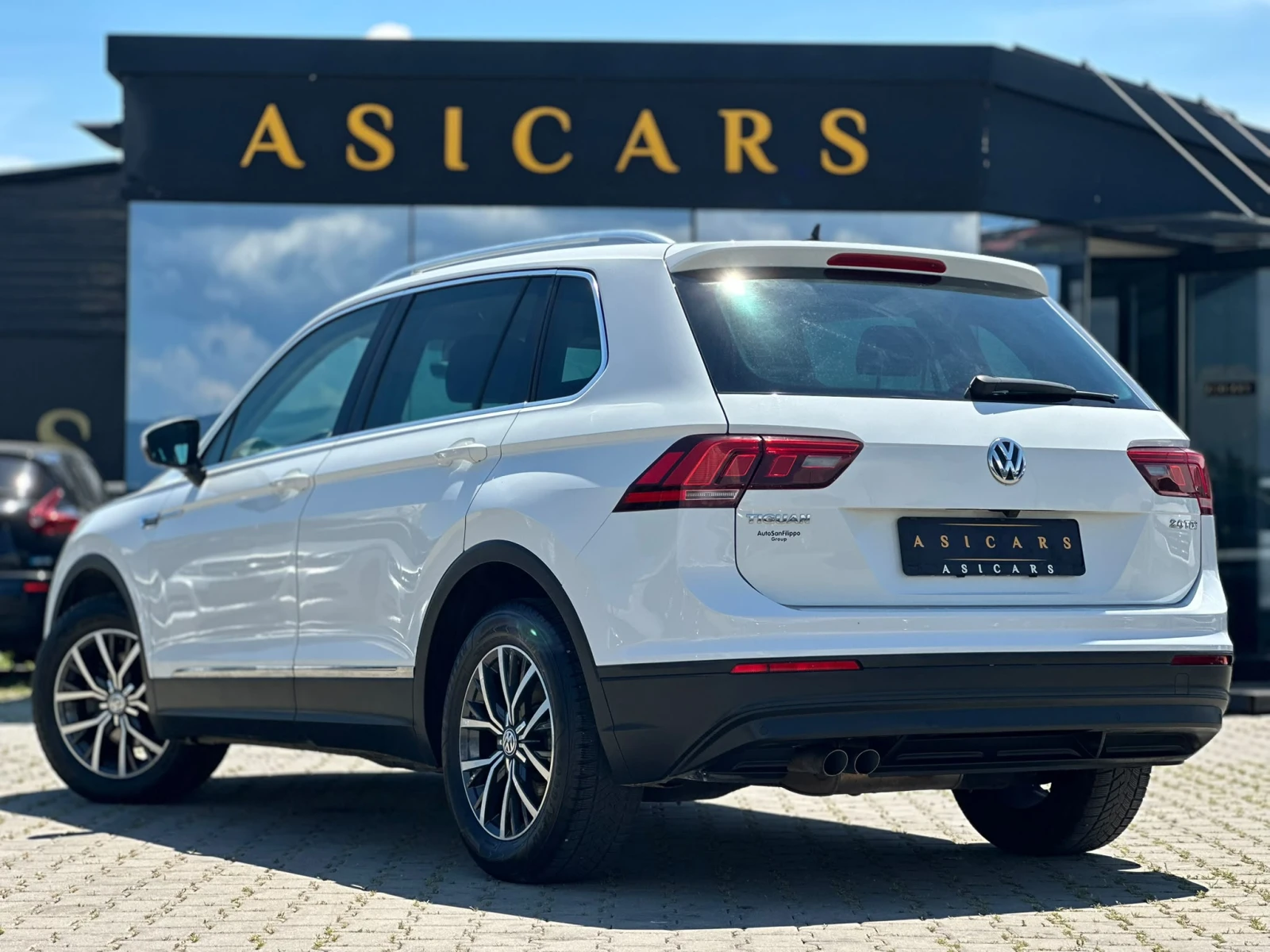 VW Tiguan / 2.0TDI / 150 HP / TOP / , снимка 3 - Автомобили и джипове - 54853894