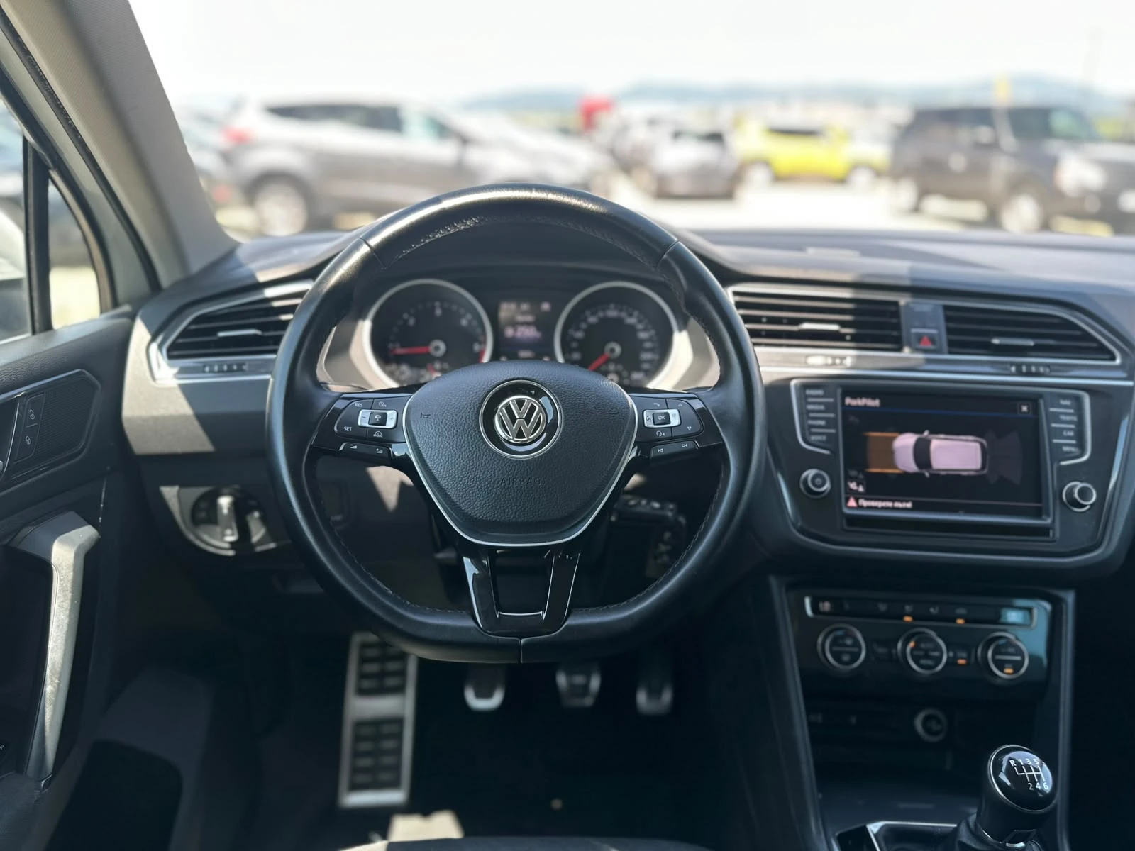 VW Tiguan / 2.0TDI / 150 HP / TOP / , снимка 14 - Автомобили и джипове - 54853894