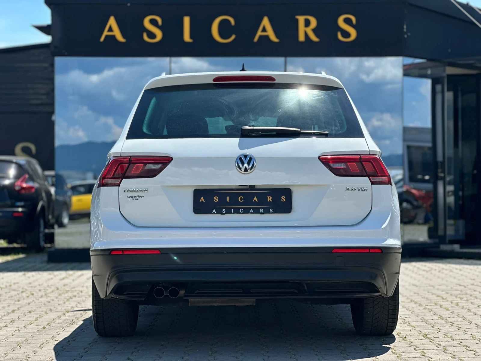 VW Tiguan / 2.0TDI / 150 HP / TOP / , снимка 4 - Автомобили и джипове - 54853894