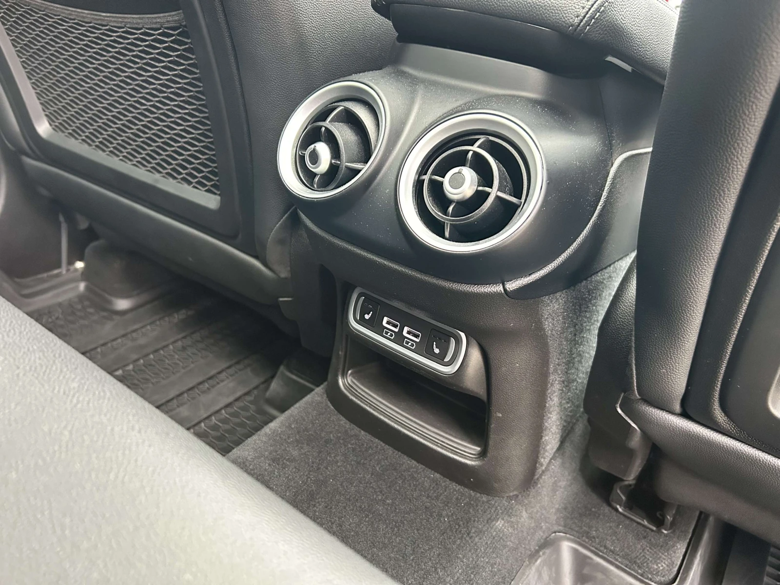 Alfa Romeo Stelvio Ti Sport / ЛИЗИНГ / ЦЕНА до БГ, снимка 14 - Автомобили и джипове - 55344106