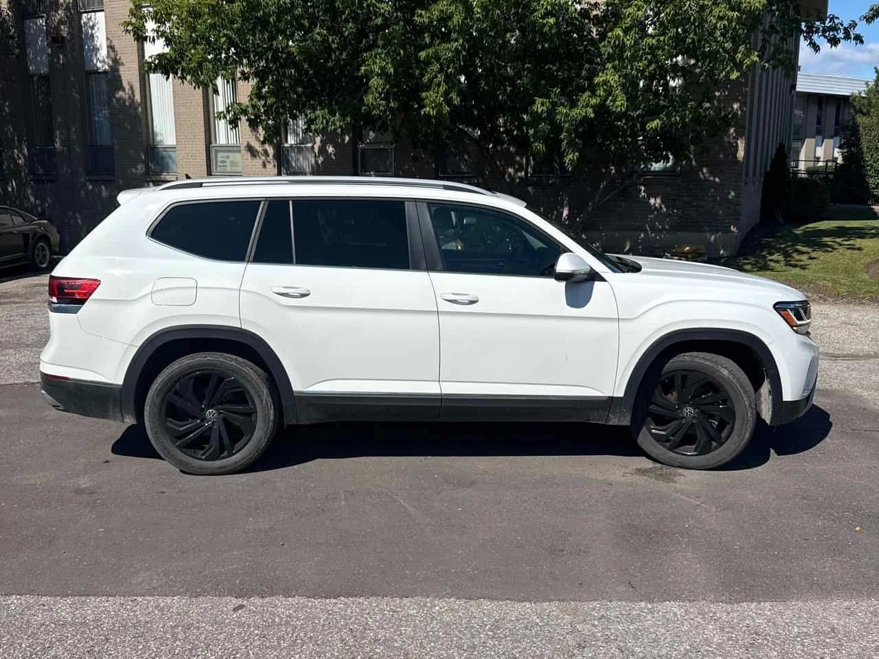 VW Atlas * Highline * CARFAX * ЛИЦЕНЗИРАН ДИЛЪР, снимка 3 - Автомобили и джипове - 55541445