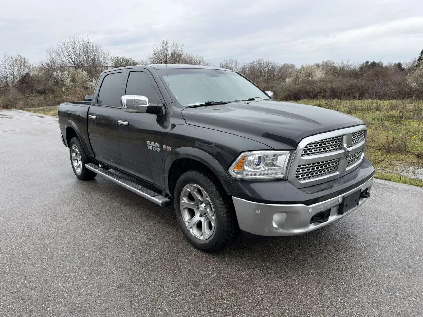 Dodge RAM 1500 5.7 Hemi  Laramie